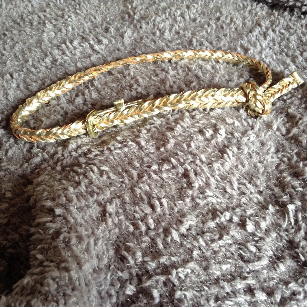 Metallic leather belt